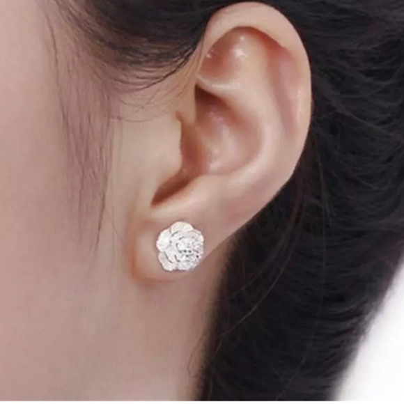 925 rose earrings in box. - Picture 6 of 10